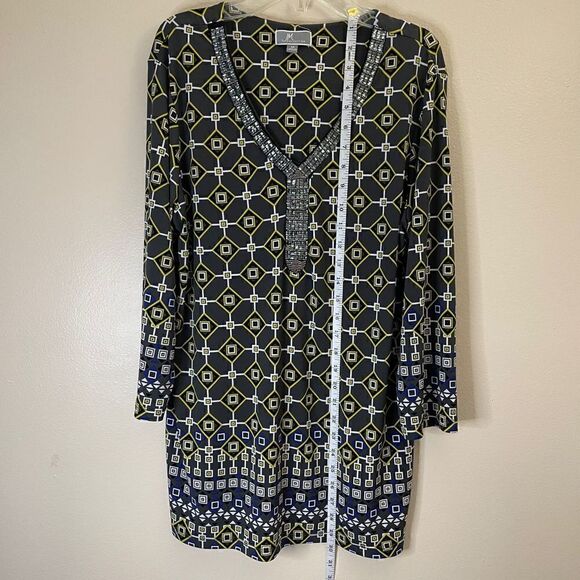 NEW! JM Collection| Medium| Soft| Flowy| Bollywood| Geometric print - Picture 3 of 14